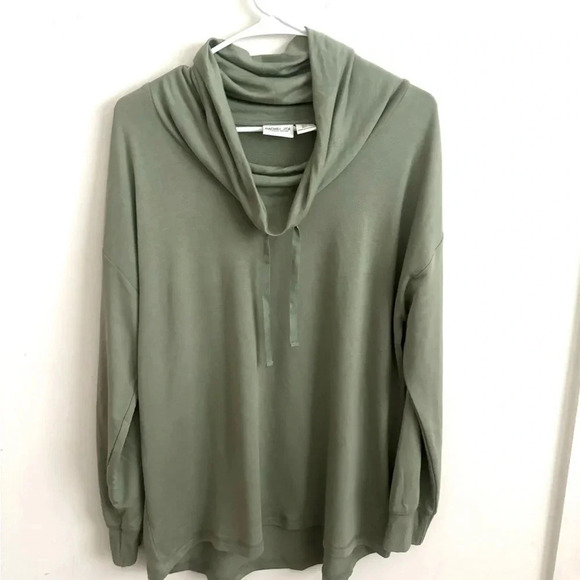 Rachel Zoe turtle neck long sleeve modal blend mint sweater L - Picture 1 of 5